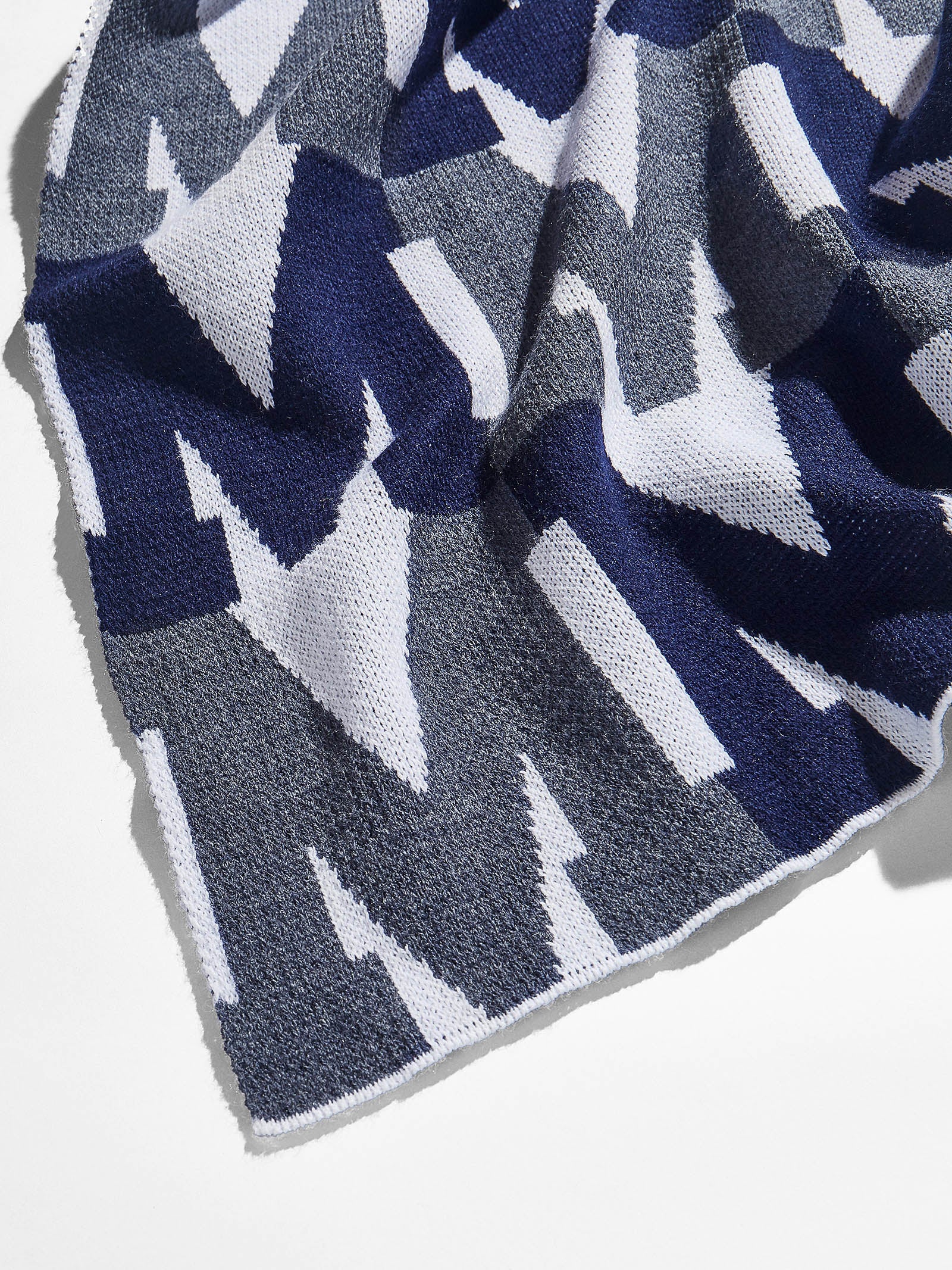 On Repeat Custom Blanket - Blue/White - Image 4