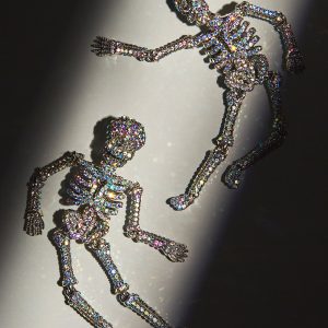 Bone-A-Fide Hottie Earrings - Silver/Iridescent